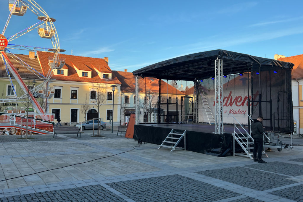 PŮJČÉVNA PODIUM